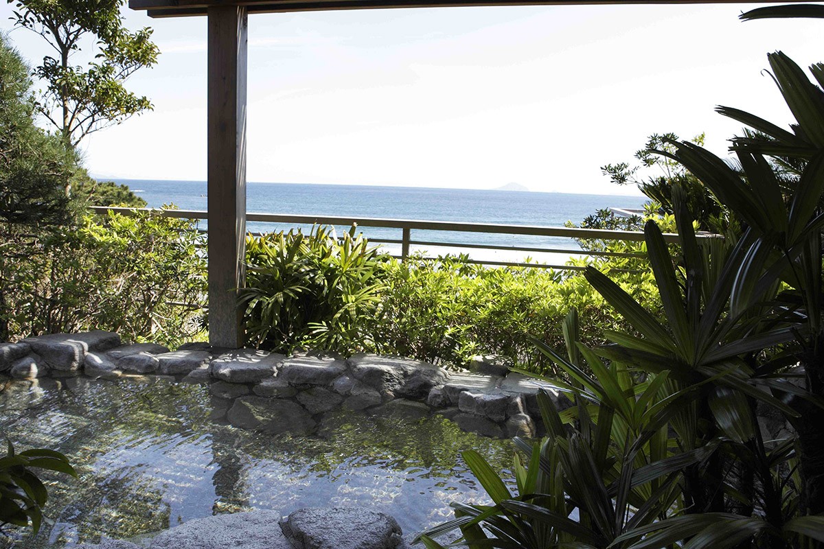 3 Recommended Hot Spring Hotels in Izu! Embraced by Waves of the Sea and Green of the Trees to Calm Your Heart!